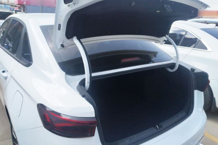 Used Geely Auto Emgrand 2023 4th Generation Champion Edition 1.5L CVT Luxury Model Trunk
