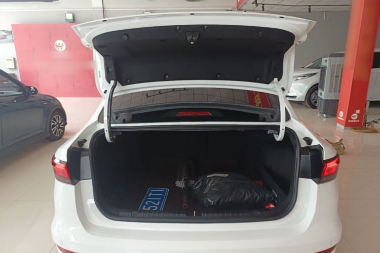 Used Geely Auto Emgrand 2023 4th Generation Champion Edition 1.5L CVT Flagship Model Trunk