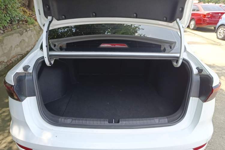 Used Geely Auto Emgrand 2023 4th Generation Champion Edition 1.5L CVT Prestige Model Trunk
