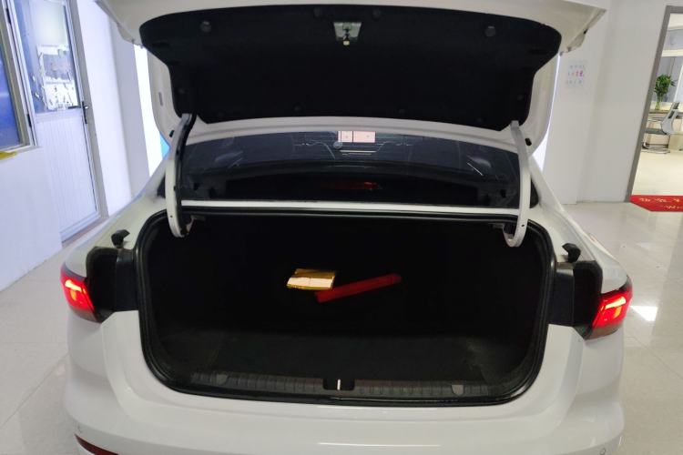 Used Geely Auto Emgrand 2023 4th Generation Champion Edition 1.5L CVT Luxury Model Trunk