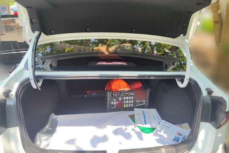 Used Geely Auto Emgrand 2023 4th Generation Champion Edition 1.5L CVT Luxury Model Trunk