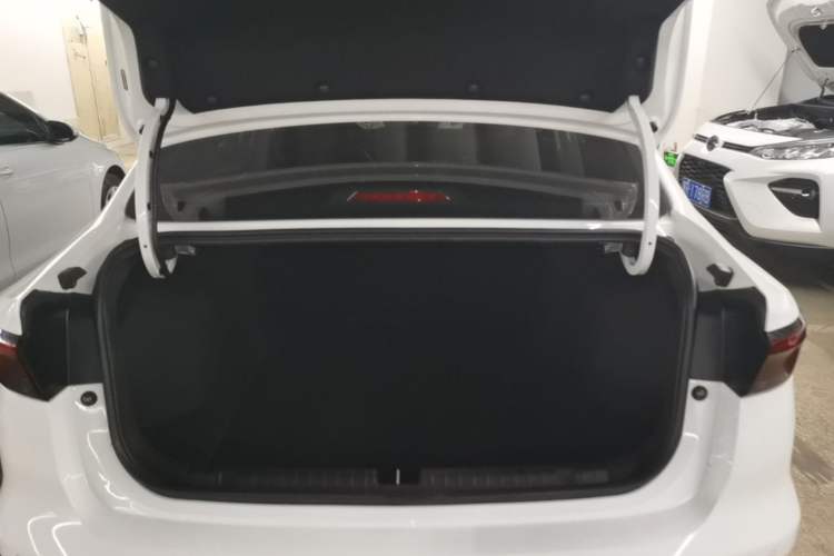 Used Geely Auto Emgrand 2023 4th Generation Champion Edition 1.5L CVT Luxury Model Trunk
