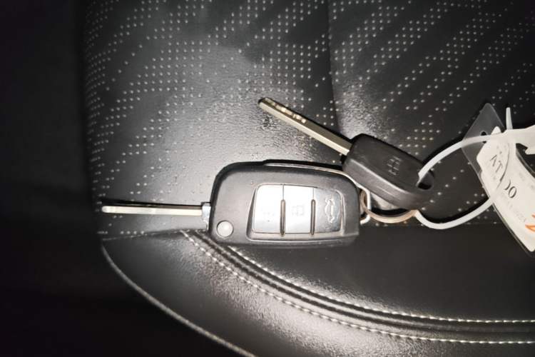Used Geely Auto Emgrand 2023 4th Generation Champion Edition 1.5L Manual Luxury Model Vehicle Key