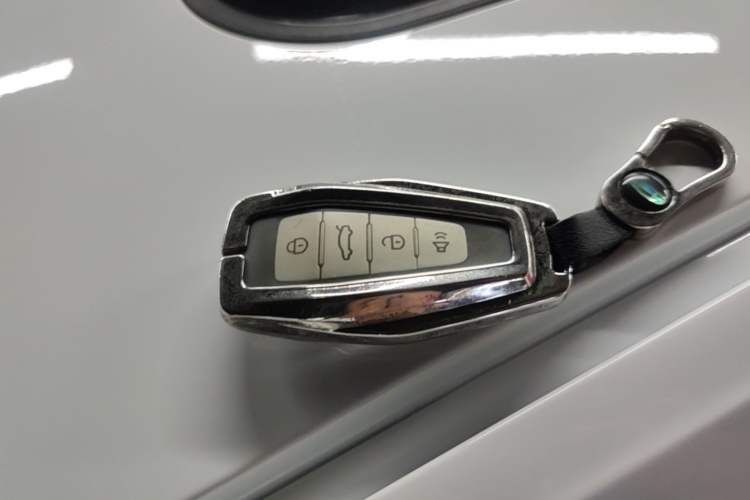Used Geely Auto Emgrand 2023 4th Generation Champion Edition 1.5L CVT Luxury Model Vehicle Key