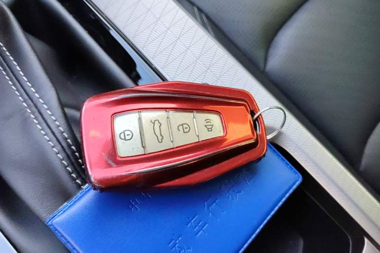 Used Geely Auto Emgrand 2023 4th Generation Champion Edition 1.5L CVT Luxury Model Vehicle Key