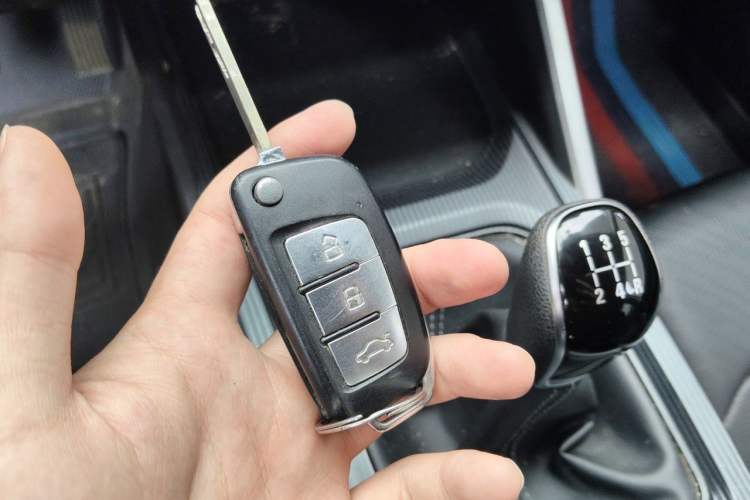 Used Geely Auto Emgrand 2023 4th Generation Champion Edition 1.5L Manual Luxury Model Vehicle Key