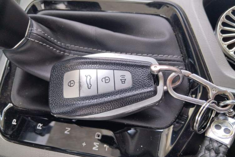 Used Geely Auto Emgrand 2023 4th Generation Champion Edition 1.5L CVT Luxury Model Vehicle Key