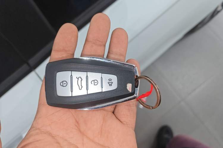 Used Geely Auto Emgrand 2023 4th Generation Champion Edition 1.5L CVT Luxury Model Vehicle Key