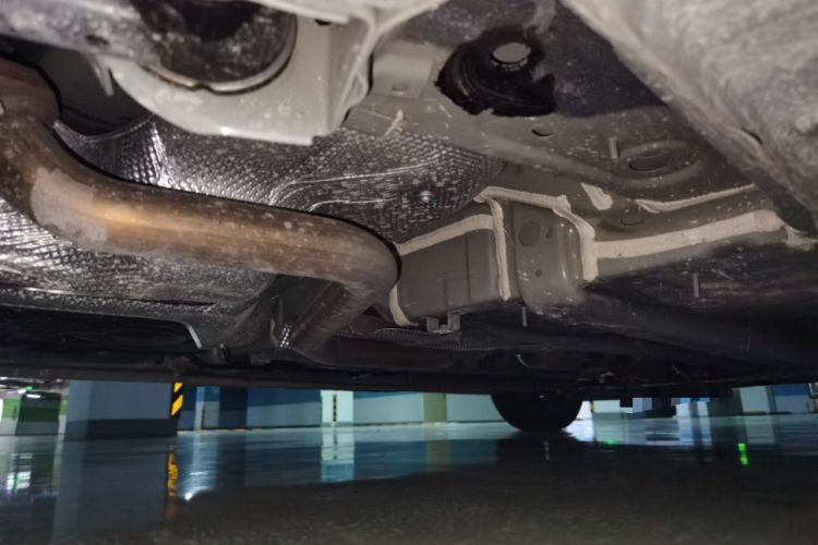 Used Geely Auto Emgrand 2025 4th Generation 1.5L CVT Longteng Edition Chassis Rear Right
