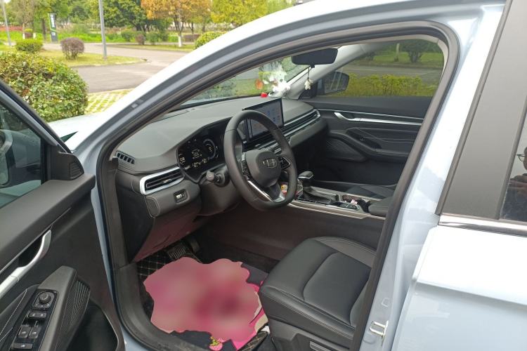 Used Geely Auto Emgrand 2025 4th Generation 1.5L CVT Luxury Version Driver Seat