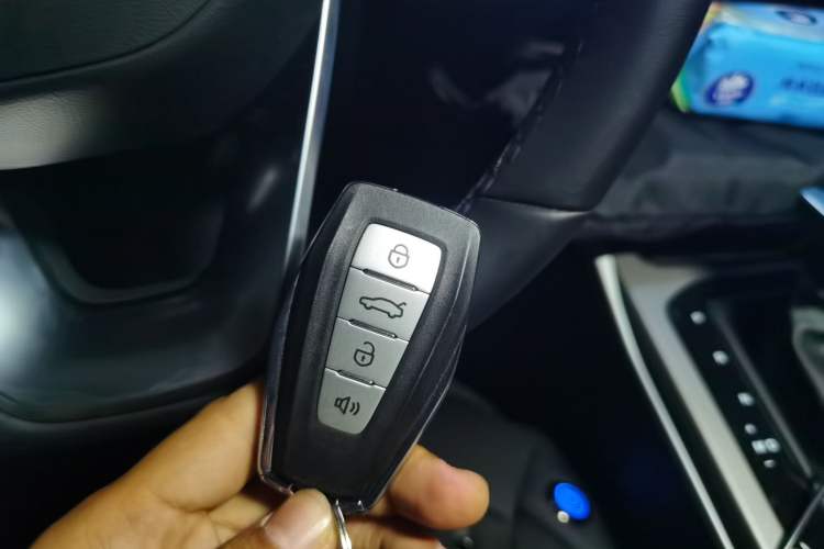 Used Geely Auto Emgrand 2025 4th Generation 1.5L CVT Longteng Edition Vehicle Key