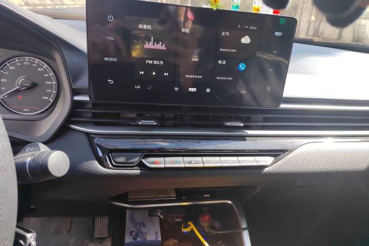 Used Geely Auto Emgrand 2025 4th Generation 1.5L Manual - Starry Edition Audio And AC Panel