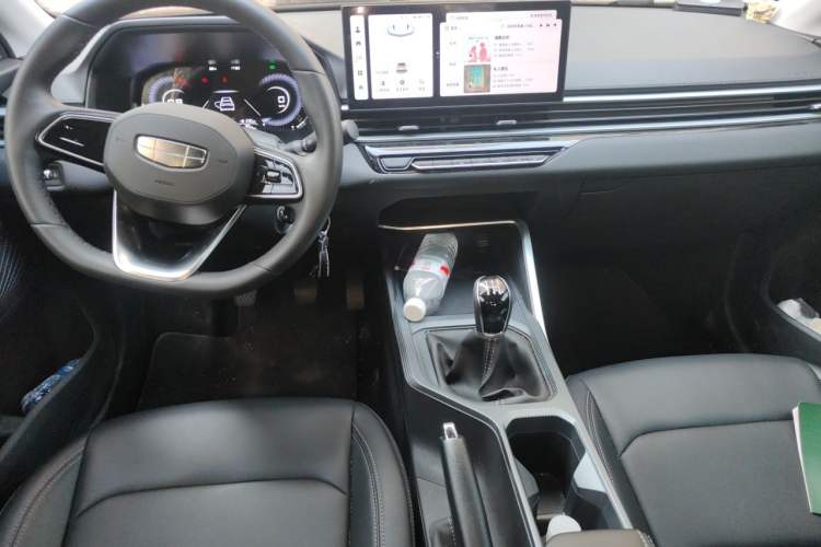 Used Geely Auto Emgrand 2025 4th Generation 1.5L Manual – Dragon Edition Center Console