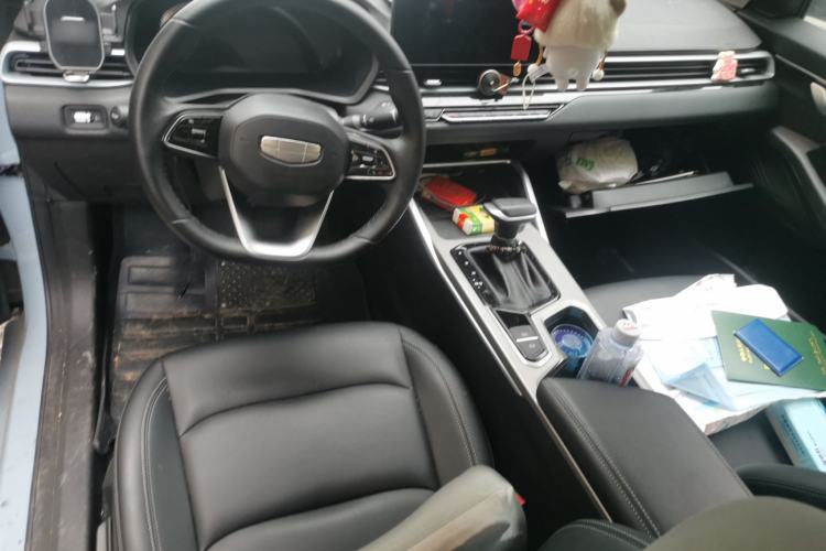 Used Geely Auto Emgrand 2025 4th Generation 1.5L CVT Luxury Version Center Console