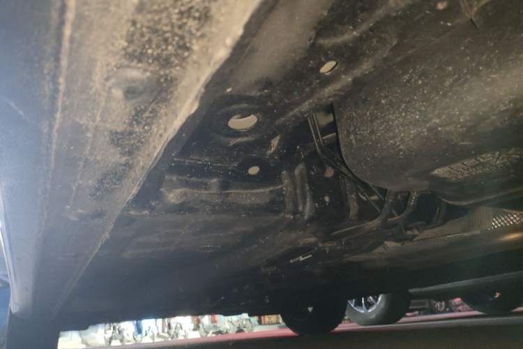 Used Geely Auto Emgrand 2025 4th Generation 1.5L CVT Longteng Edition Chassis Rear Left