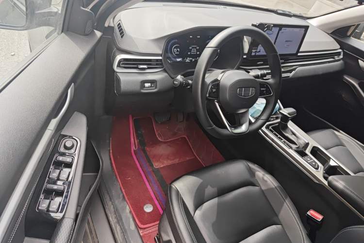 Used Geely Auto Emgrand 2025 4th Generation 1.5L CVT Longteng Edition Driver Seat