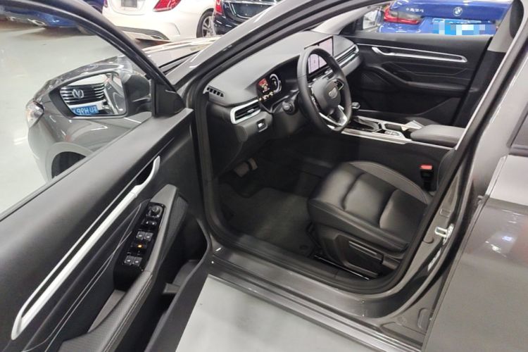 Used Geely Auto Emgrand 2025 4th Generation 1.5L CVT Longteng Edition Driver Seat
