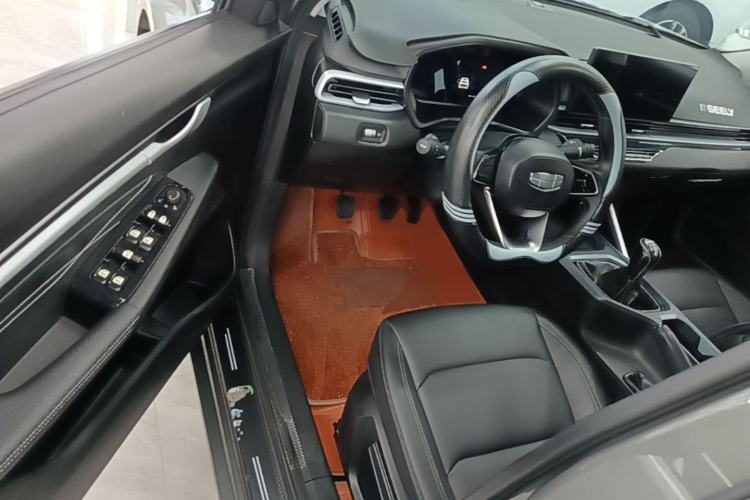 Used Geely Auto Emgrand 2025 4th Generation 1.5L Manual – Dragon Edition Driver Seat