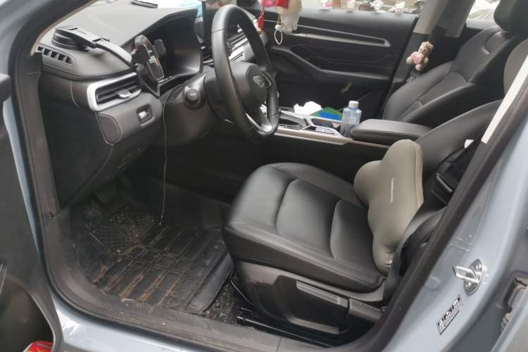 Used Geely Auto Emgrand 2025 4th Generation 1.5L CVT Luxury Version Driver Seat