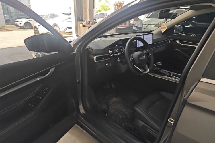 Used Geely Auto Emgrand 2025 4th Generation 1.5L CVT Luxury Version Driver Seat