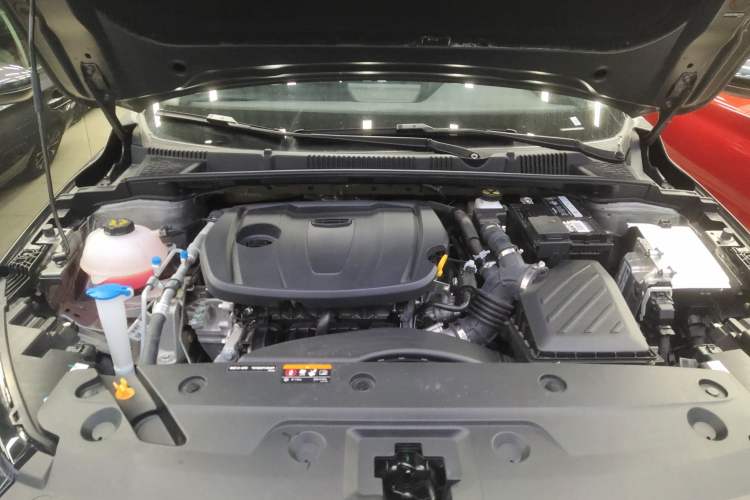 Used Geely Auto Emgrand 2025 4th Generation 1.5L CVT Luxury Version Engine Bay