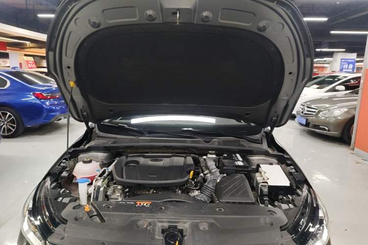 Used Geely Auto Emgrand 2025 4th Generation 1.5L CVT Longteng Edition Engine Bay