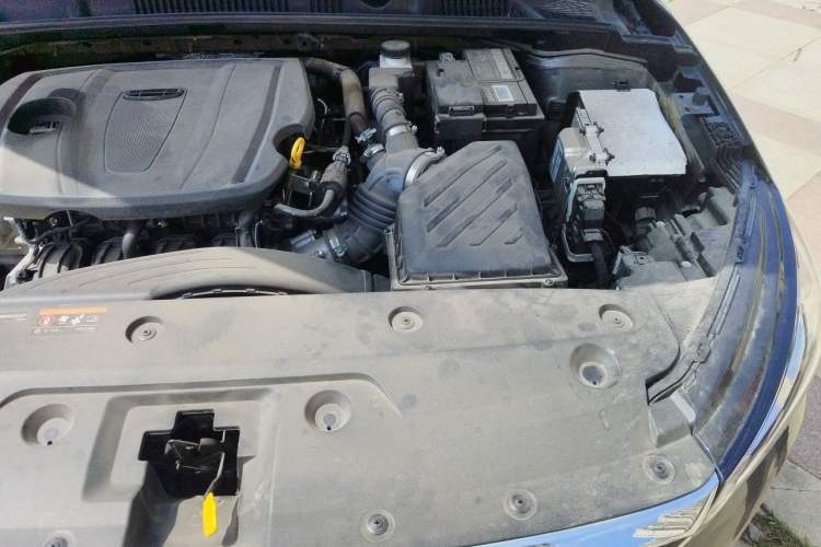 Used Geely Auto Emgrand 2025 4th Generation 1.5L Manual – Dragon Edition Engine Bay Left