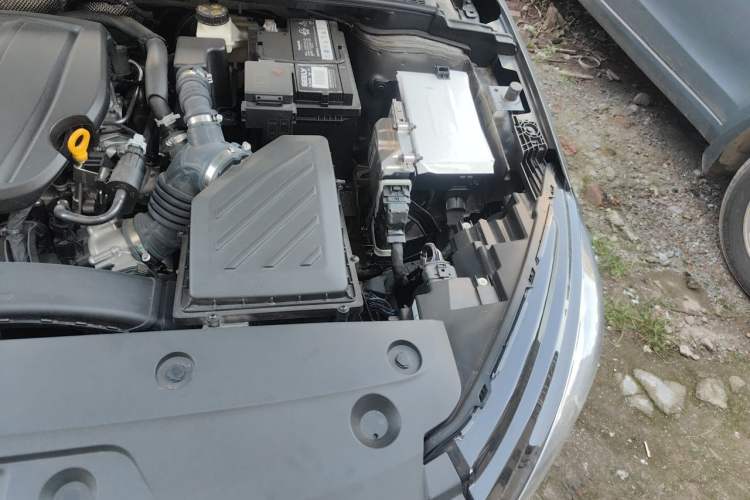 Used Geely Auto Emgrand 2025 4th Generation 1.5L Manual – Dragon Edition Engine Bay Left