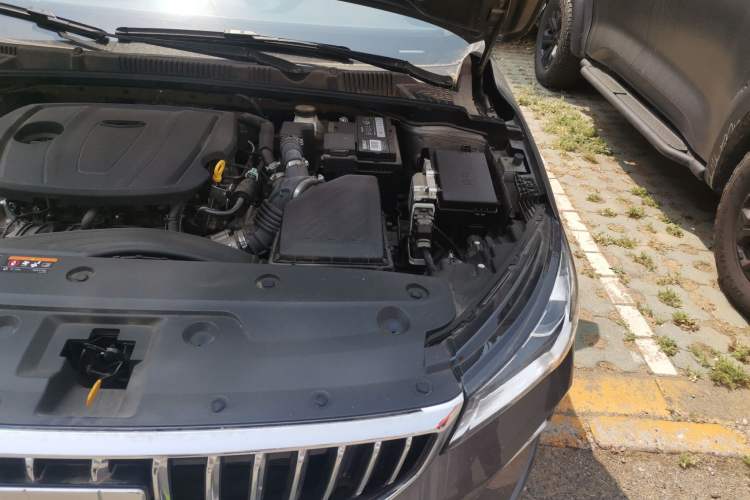 Used Geely Auto Emgrand 2025 4th Generation 1.5L CVT Longteng Edition Engine Bay Left