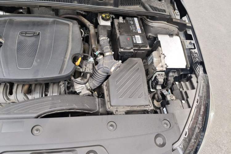 Used Geely Auto Emgrand 2025 4th Generation 1.5L CVT Longteng Edition Engine Bay Left