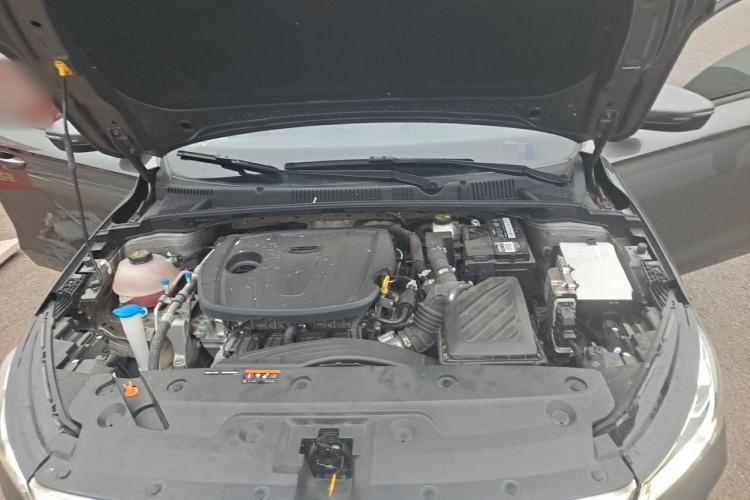Used Geely Auto Emgrand 2025 4th Generation 1.5L CVT Longteng Edition Engine Bay
