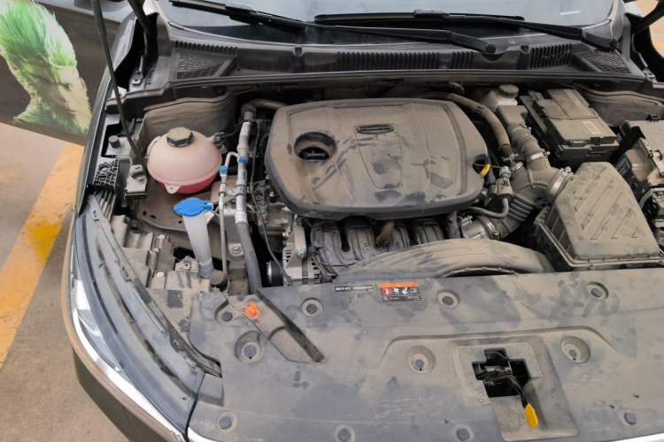 Used Geely Auto Emgrand 2025 4th Generation 1.5L Manual – Dragon Edition Engine Bay Right