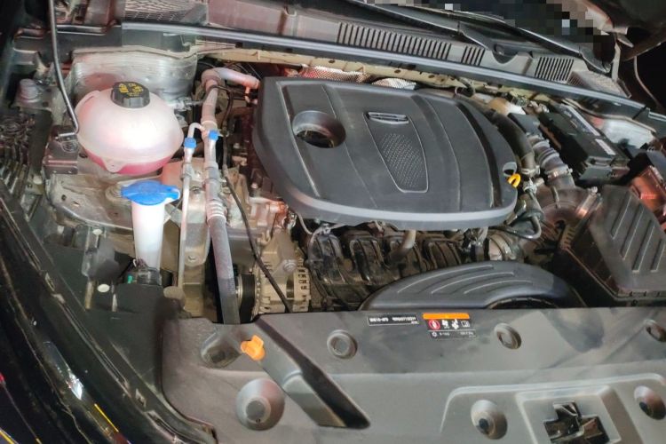 Used Geely Auto Emgrand 2025 4th Generation 1.5L CVT Longteng Edition Engine Bay Right