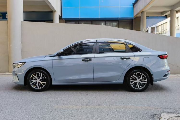 Used Geely Auto Emgrand 2025 4th Generation 1.5L CVT Starry Edition Exterior 3