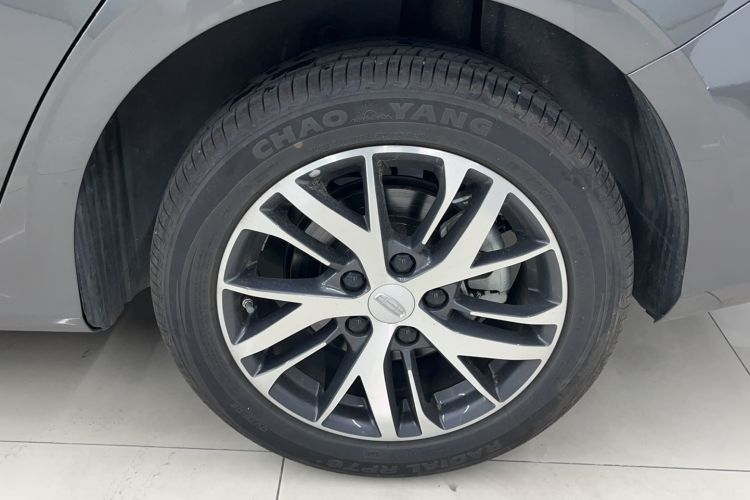 Used Geely Auto Emgrand 2025 4th Generation 1.5L CVT Longteng Edition Exterior 3