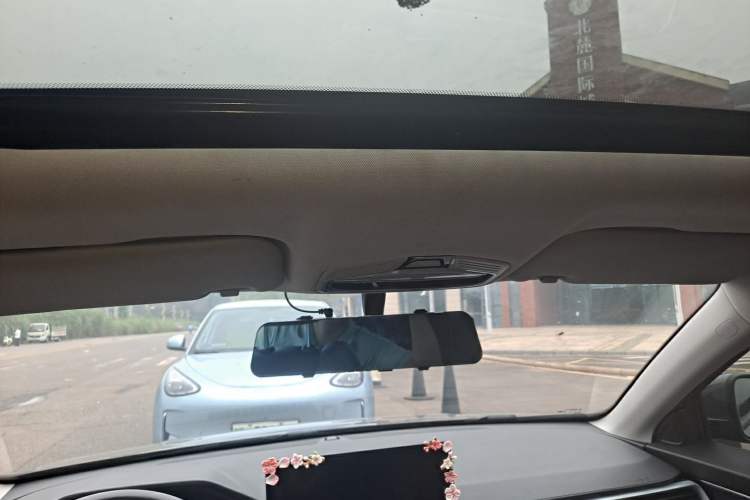 Used Geely Auto Emgrand 2025 4th Generation 1.5L CVT Longteng Edition Headliner
