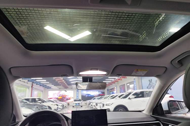 Used Geely Auto Emgrand 2025 4th Generation 1.5L CVT Longteng Edition Headliner