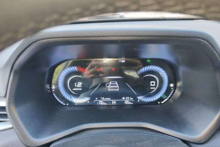 Used Geely Auto Emgrand 2025 4th Generation 1.5L Manual – Dragon Edition Instrument Cluster