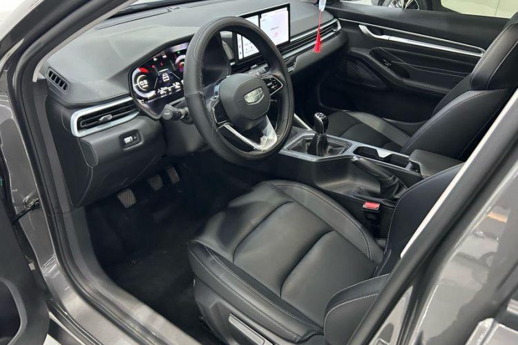 Used Geely Auto Emgrand 2025 4th Generation 1.5L Manual – Dragon Edition Interior 4
