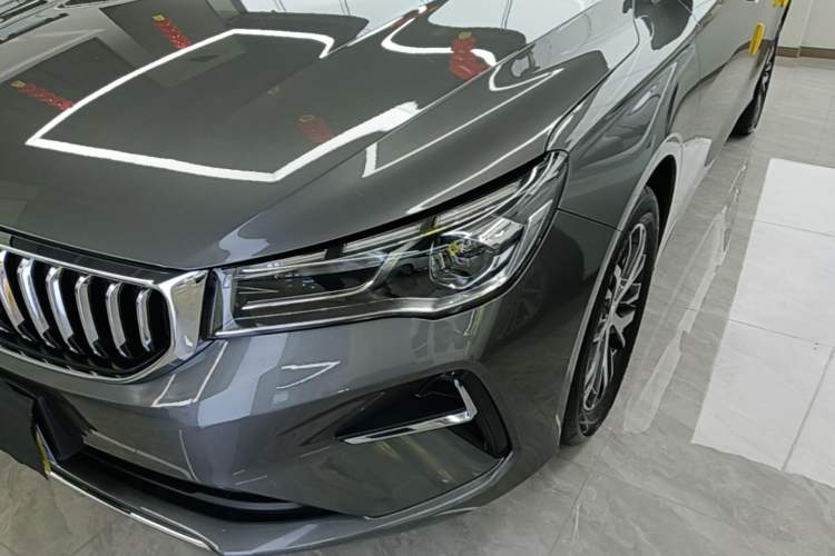 Used Geely Auto Emgrand 2025 4th Generation 1.5L Manual – Dragon Edition Left Front Headlight