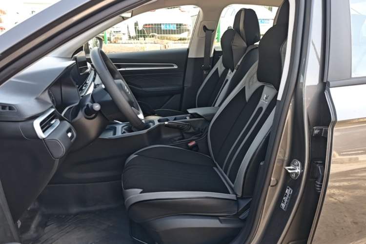 Used Geely Auto Emgrand 2025 4th Generation 1.5L Manual - Starry Edition Left Front Seat