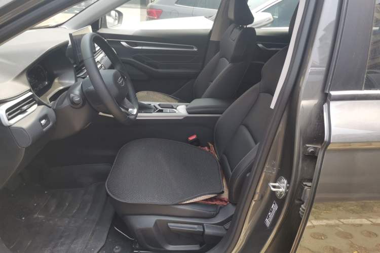 Used Geely Auto Emgrand 2025 4th Generation 1.5L CVT Longteng Edition Left Front Seat