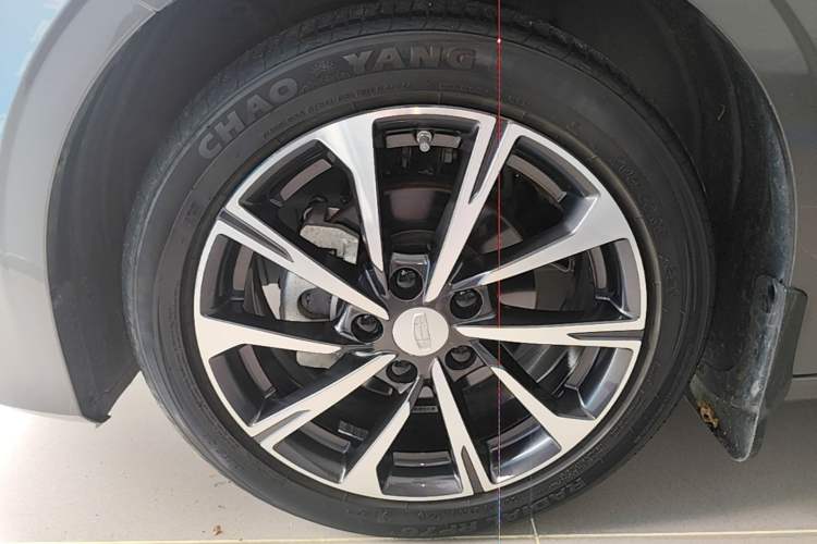 Used Geely Auto Emgrand 2025 4th Generation 1.5L CVT Luxury Version Left Front Wheel Hub