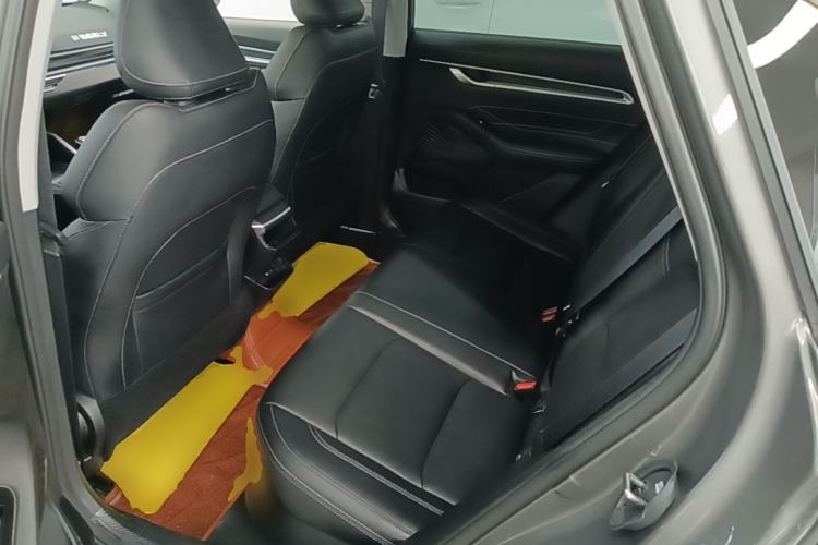 Used Geely Auto Emgrand 2025 4th Generation 1.5L Manual – Dragon Edition Left Rear Seat
