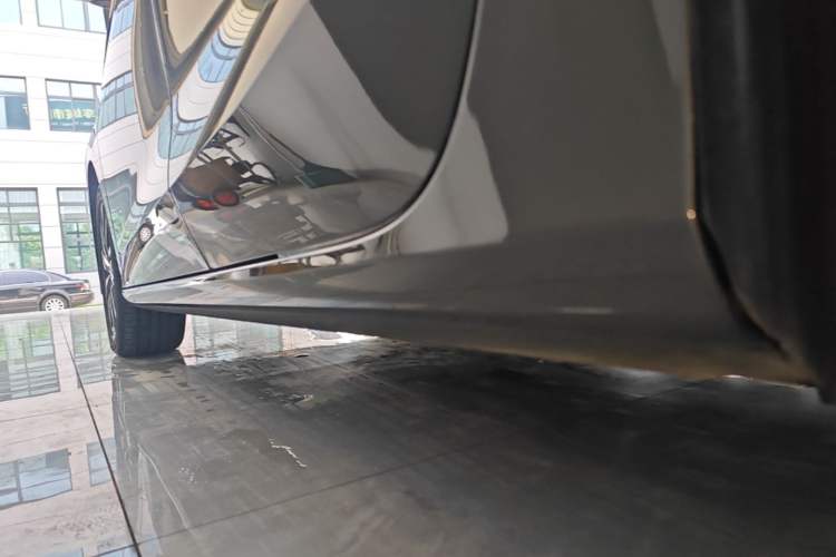 Used Geely Auto Emgrand 2025 4th Generation 1.5L CVT Luxury Version Left Side Sill