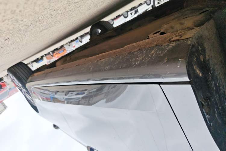 Used Geely Auto Emgrand 2025 4th Generation 1.5L CVT Luxury Version Left Side Sill
