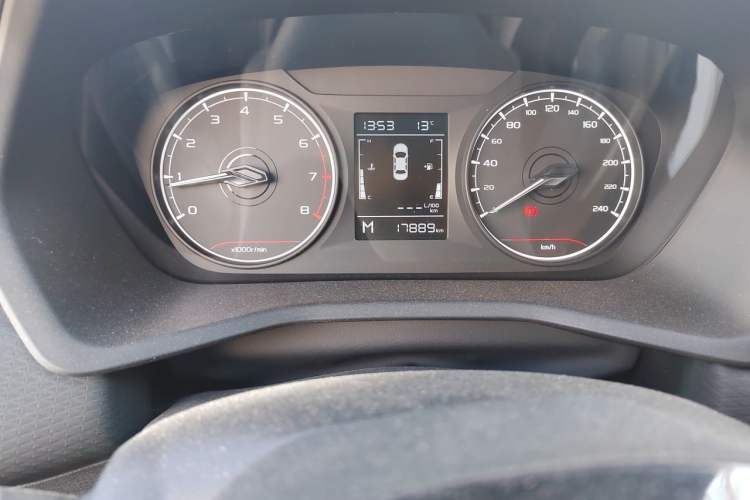Used Geely Auto Emgrand 2025 4th Generation 1.5L Manual - Starry Edition Odometer Close Up