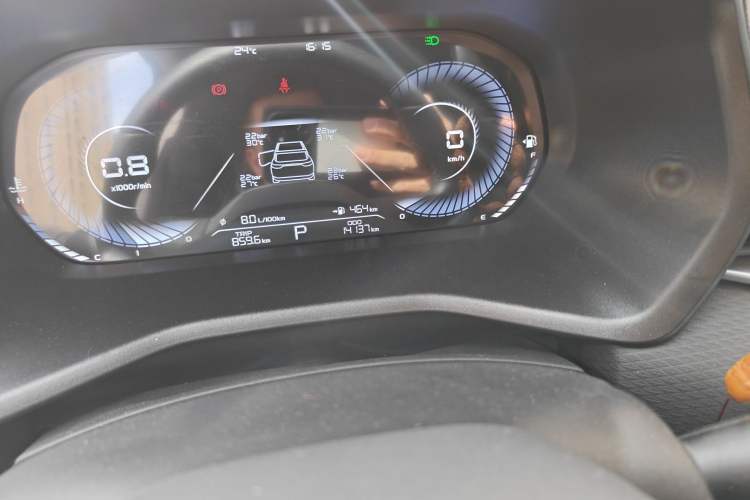 Used Geely Auto Emgrand 2025 4th Generation 1.5L CVT Longteng Edition Odometer Close Up
