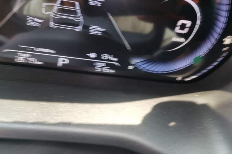 Used Geely Auto Emgrand 2025 4th Generation 1.5L CVT Longteng Edition Odometer Close Up
