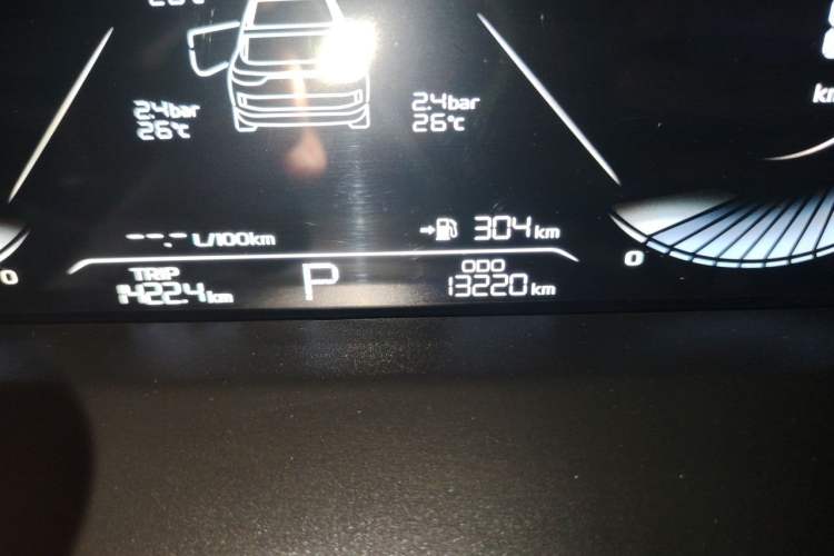 Used Geely Auto Emgrand 2025 4th Generation 1.5L CVT Luxury Version Odometer Close Up